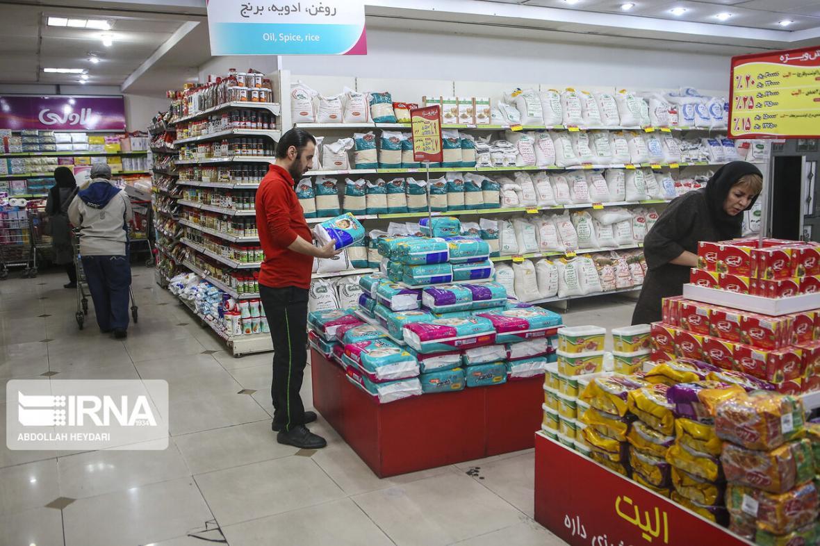 خبرنگاران توزیع شکر، برنج و روغن ماه مبارک رمضان آغاز شد خبرنگاران توزیع شکر، برنج و روغن ماه مبارک رمضان شروع شد