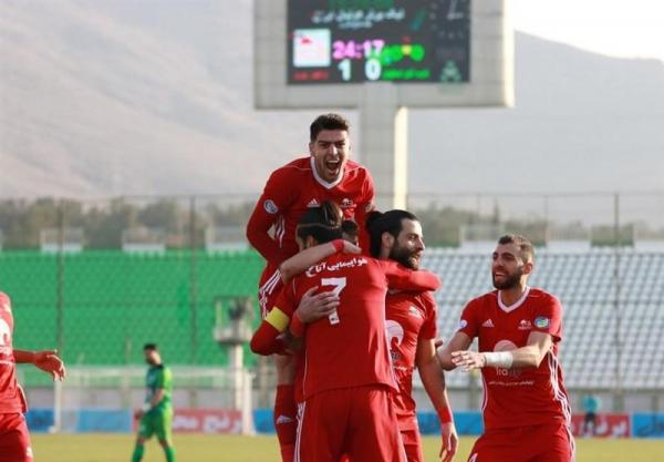 لیگ برتر فوتبال، برتری تراکتور در خانه ذوب آهن با درخشش لیگ برتر فوتبال، فزونی تراکتور در خانه ذوب آهن با درخشش عباس زاده، پیکان از شکست پیروزی ساخت