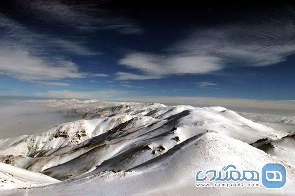 کوه بزقوش یکی از جاذبه های طبیعی آذربایجان شرقی به شمار کوه بزقوش یکی از جاذبه های طبیعی آذربایجان شرقی به شمار می رود